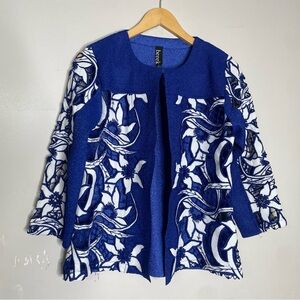 Berek Peek-A-Boo 3D Open Blue White Floral Lace 3/4 Sleeve Button Front Jacket M
